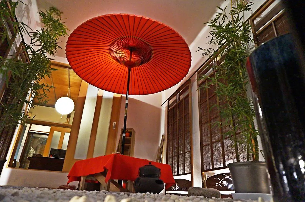 別荘 Tokyo City Villa Traditional Designer House