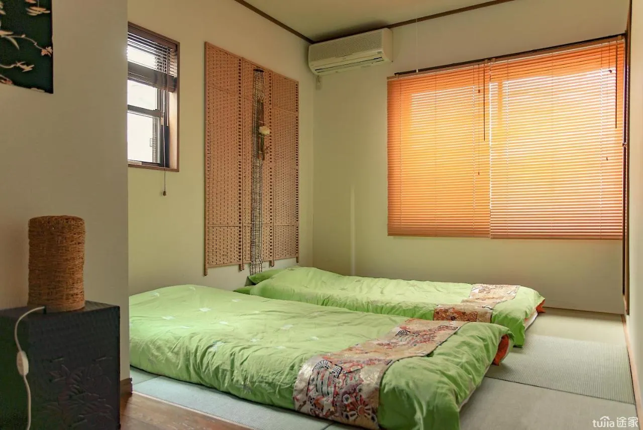 Tokyo City Villa Traditional Designer House 0*,  日本